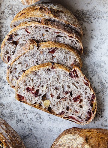 brood in plakken gesneden